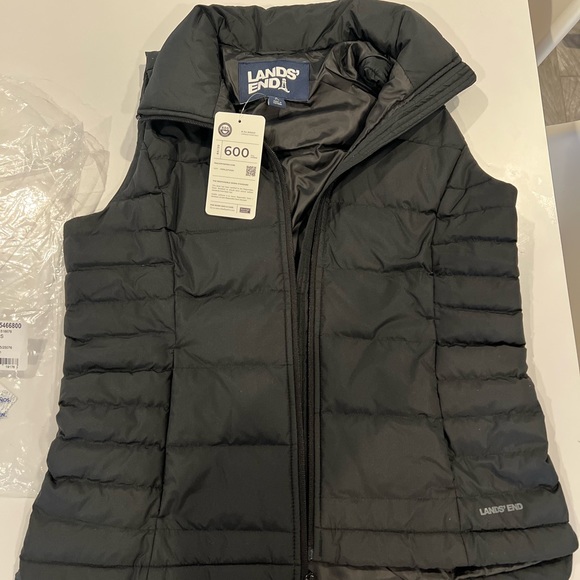 Two Lands End Down Puffer Vests in Black and Deep Sea Navy - Picture 2 of 9